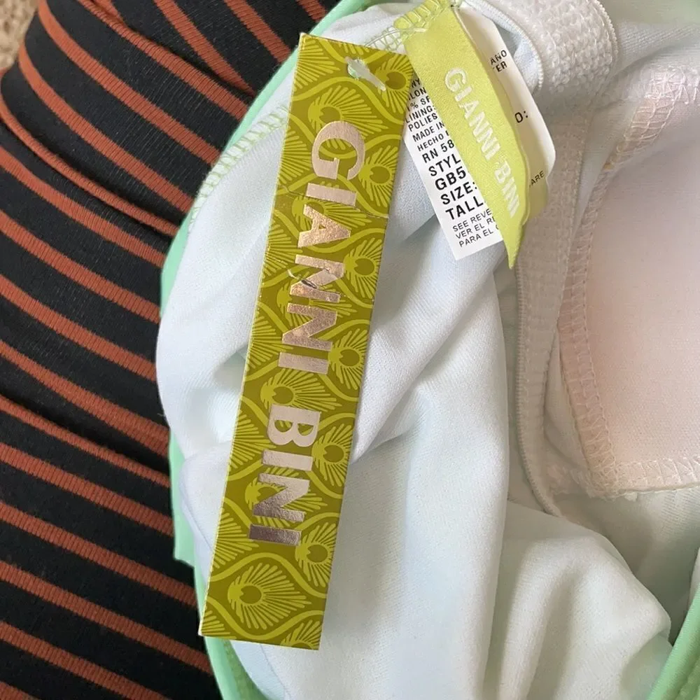New Gianni Bini strapless one piece swimsuit